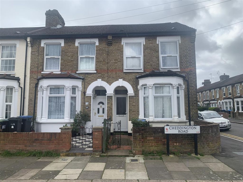 2 bed end terrace house for sale in Cheddington Road, London N18 Zoopla
