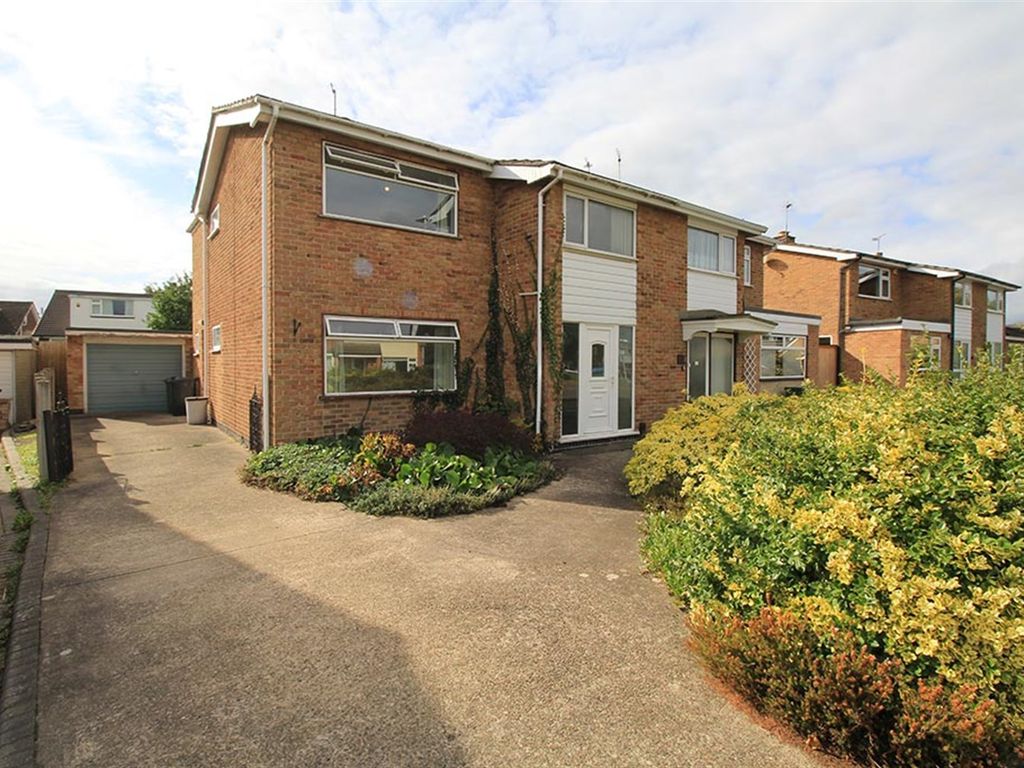 4 bed detached house to rent in Thirlmere Drive, Loughborough LE11 Zoopla