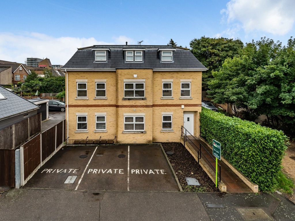 2 bed flat for sale in Victoria Road, Bexleyheath, Kent DA6 Zoopla