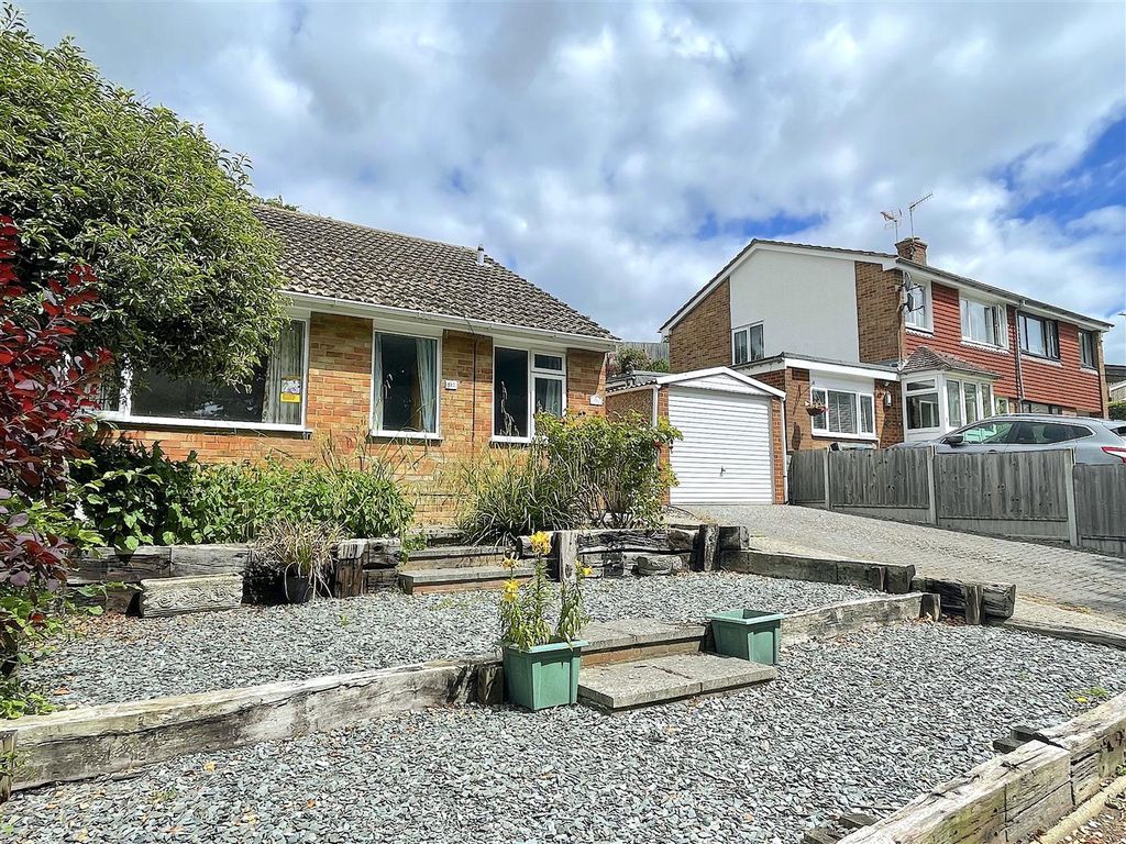 2 bed semidetached bungalow for sale in The Knole, Faversham ME13 Zoopla