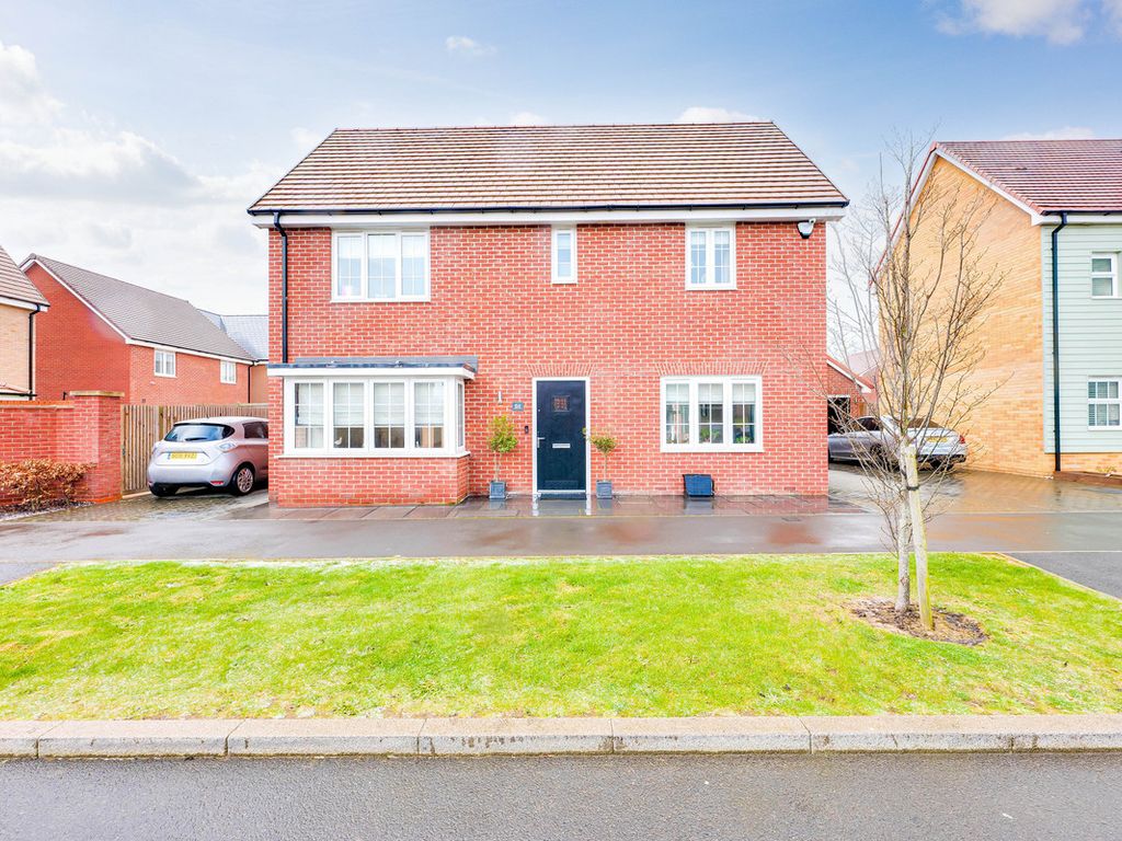 4 bed detached house for sale in Athelstan Crescent, Rochford SS4 Zoopla