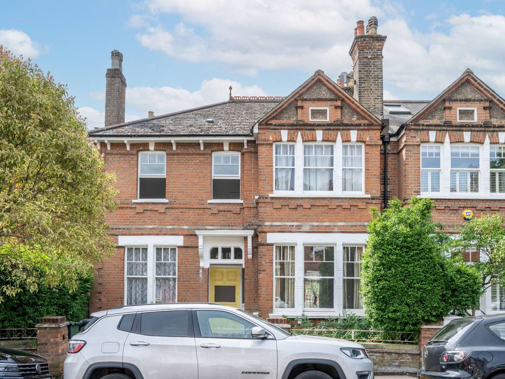 4 bed semidetached house for sale in Lanercost Road, Tulse Hill