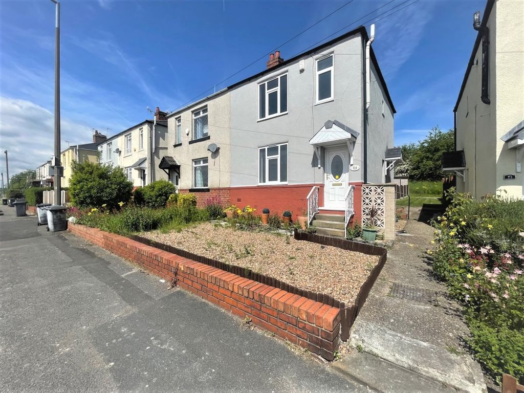 3 bed semidetached house to rent in Castle View, Dodworth, Barnsley