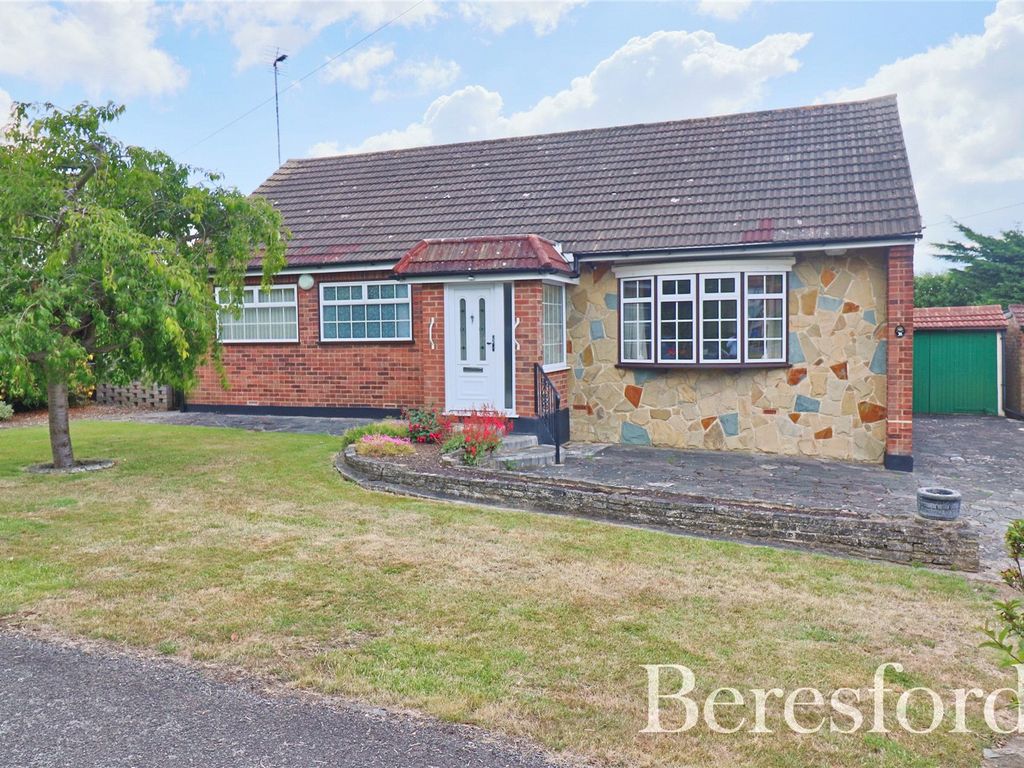 2 bed bungalow for sale in Outwood Common Road, Billericay CM11 Zoopla
