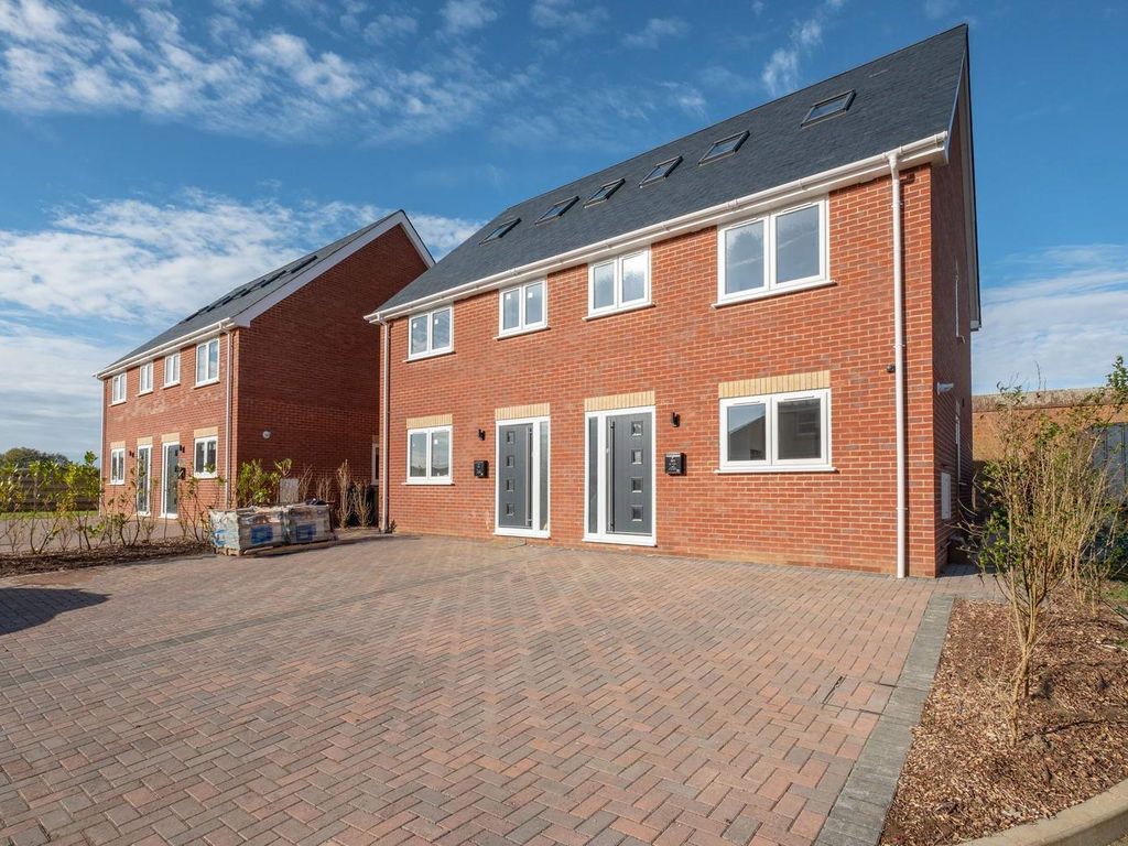 4 bed semidetached house to rent in Hurst Point View, Totland Bay PO39