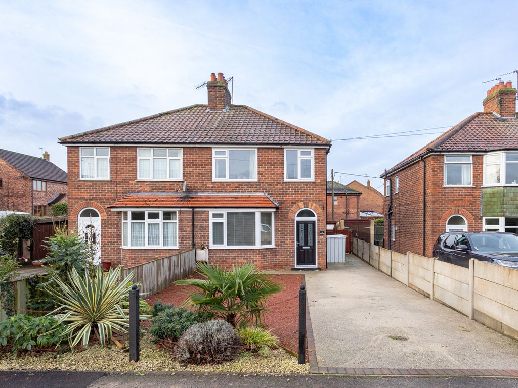 3 bed semidetached house for sale in Stump Cross, Boroughbridge, York