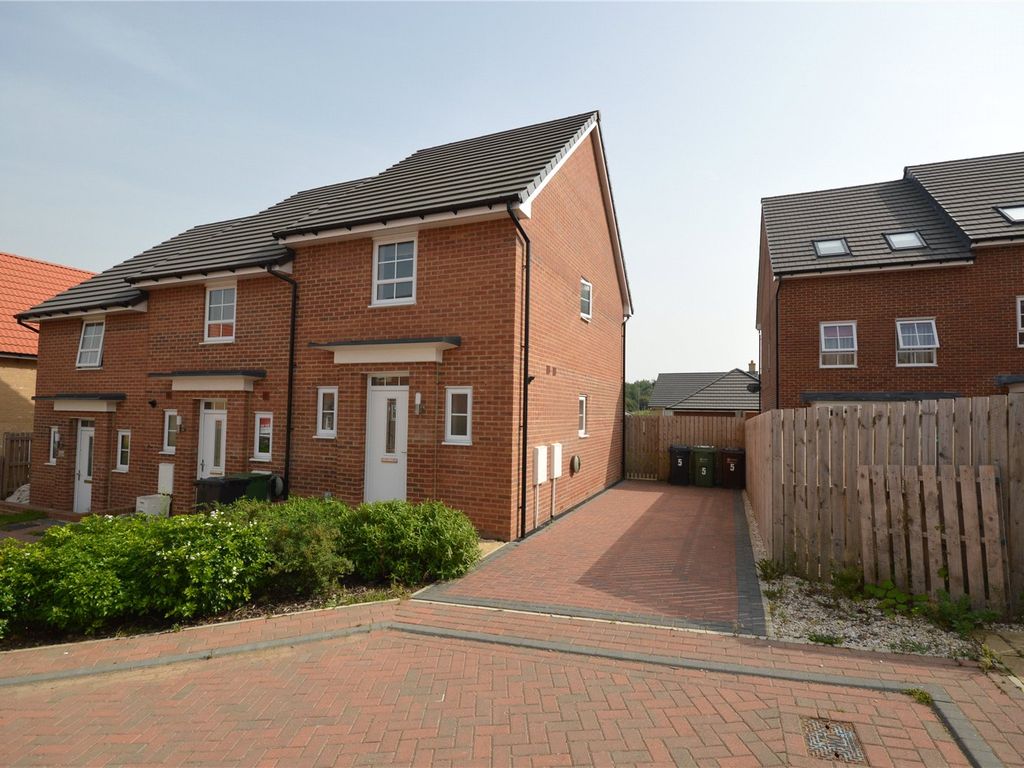 2 bed town house for sale in Collier Chase, Micklefield, Leeds, West