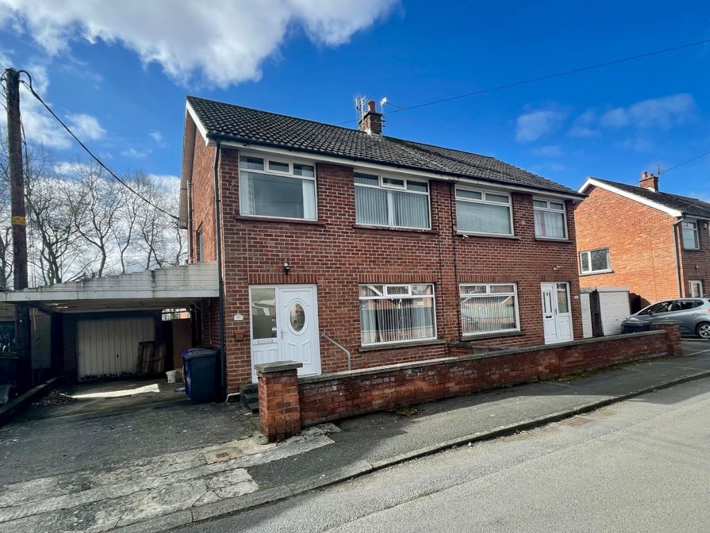 3 bed semidetached house for sale in Stanfield Drive, Newtownards