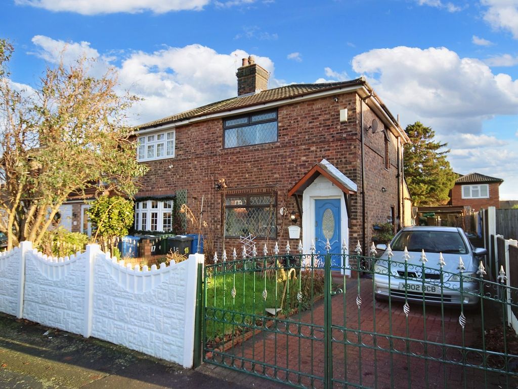3 bed semidetached house for sale in Norreys Avenue, Warrington WA5