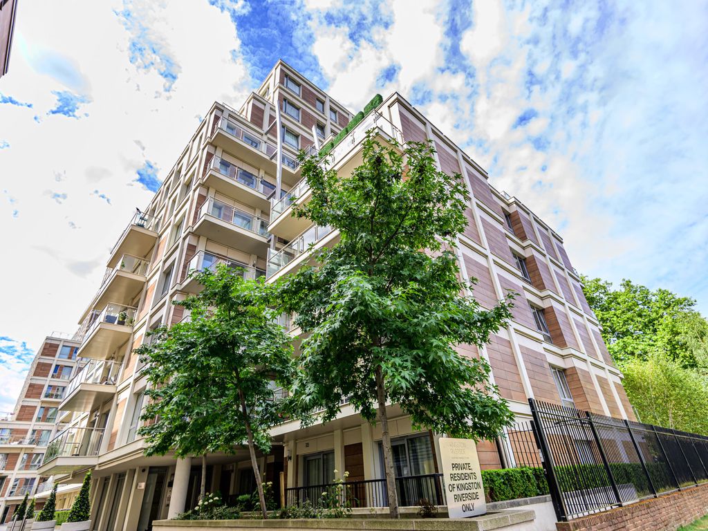 3 bed flat for sale in Henry Macaulay Avenue, Kingston Upon Thames KT2