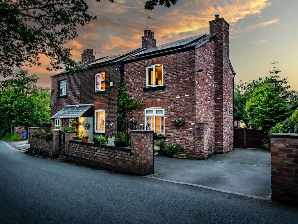 3 bed semidetached house for sale in Lane, Manchester M23