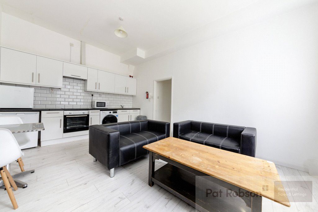 2 bed flat to rent in St Andrews Street (Flat 2), Newcastle Upon Tyne