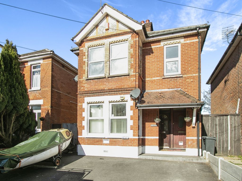 2 bed flat for sale in Stanfield Road, Winton, Bournemouth, Dorset BH9