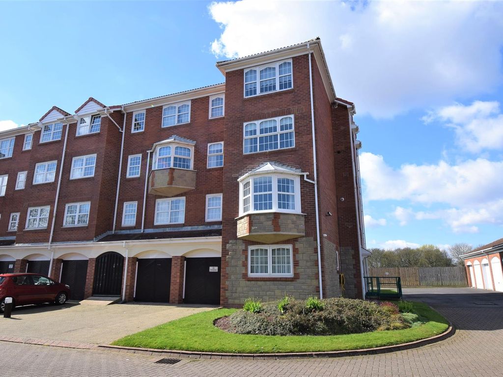 2 bed flat for sale in Rockcliffe, South Shields NE33, £149,950 Zoopla