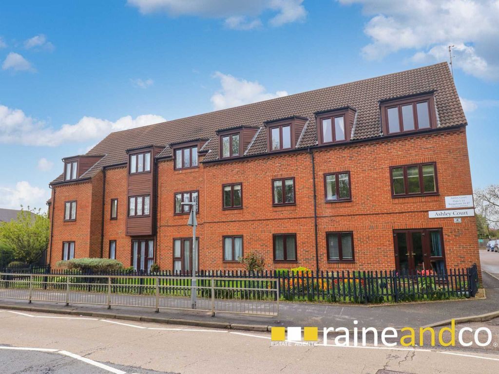 1 bed flat for sale in Ashley Court, Hatfield AL10 Zoopla