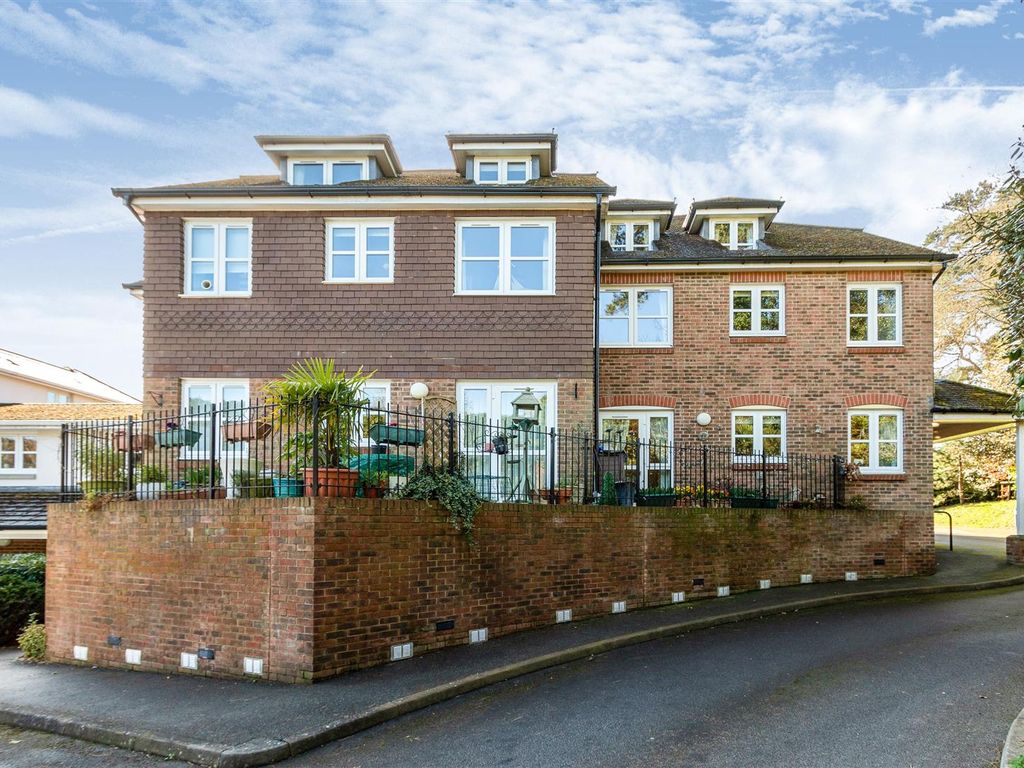 1 bed flat for sale in Radford Court, Tower Road, Liphook GU30 Zoopla