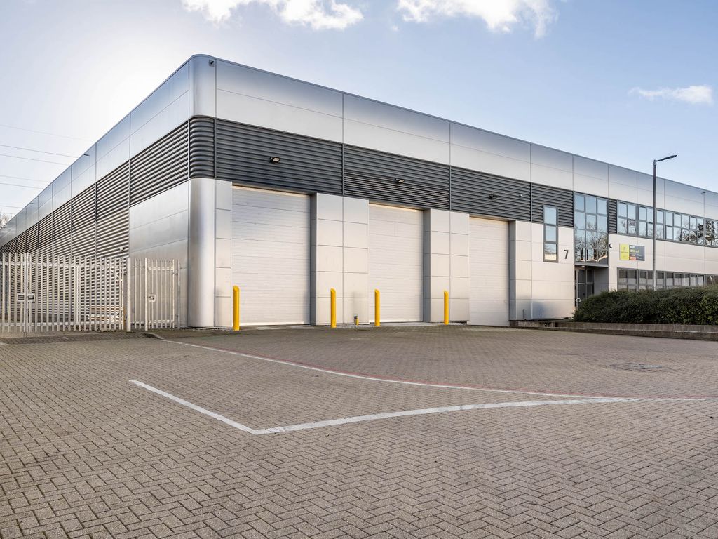 Industrial to let in Unit 7 Nimbus Park, Porz Avenue, Dunstable LU5
