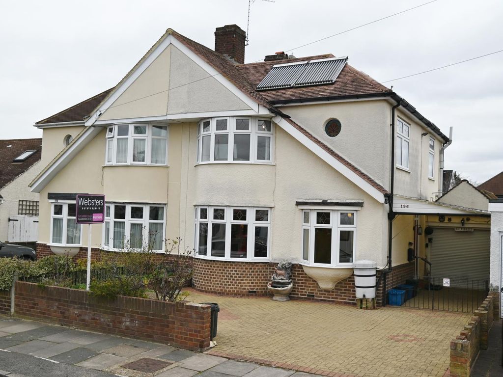 4 bed semidetached house for sale in Lyndhurst Avenue, Whitton