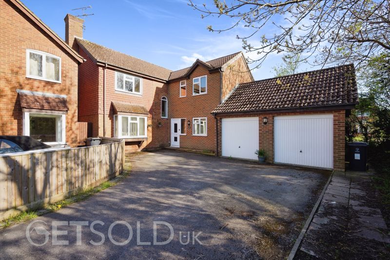 5 bed detached house for sale in Yarnton Close, Nine Elms, Swindon SN5 Zoopla