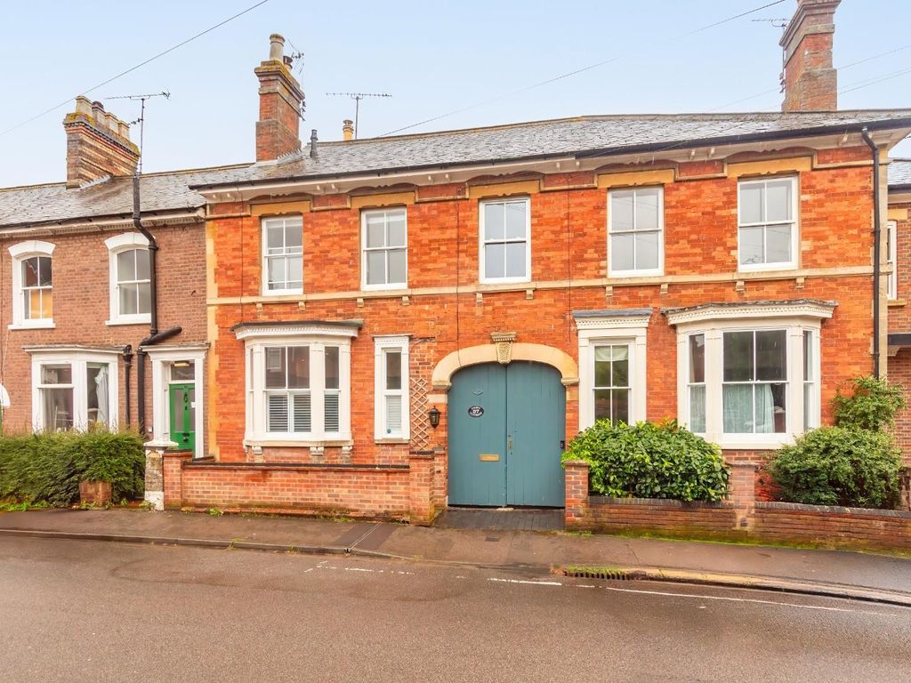 5 bed property for sale in Grove Road, Leighton Buzzard LU7, £750,000