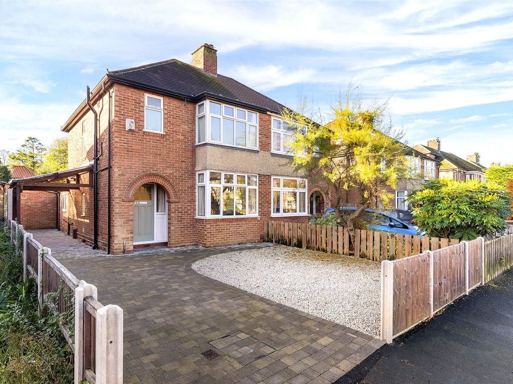 3 bed semidetached house for sale in Thornton Road, Girton, Cambridge