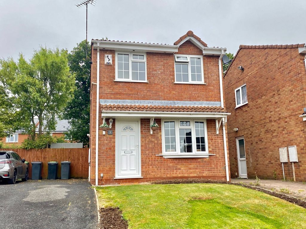 3 bed detached house for sale in Blake Close, Galley Common, Nuneaton