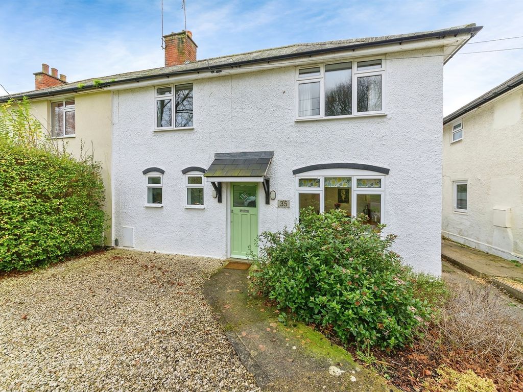 3 bed semidetached house for sale in The Broadway, Market Harborough