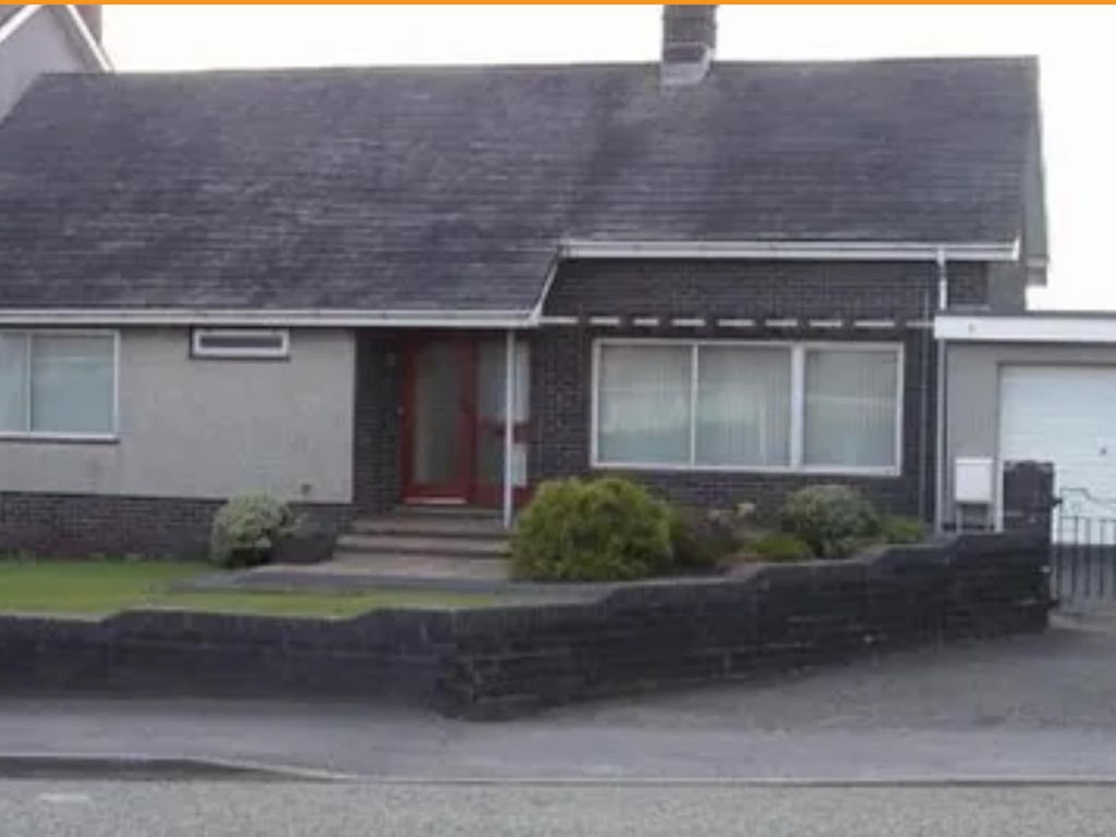 2 bed detached bungalow for sale in Pontardulais Road, Tycroes