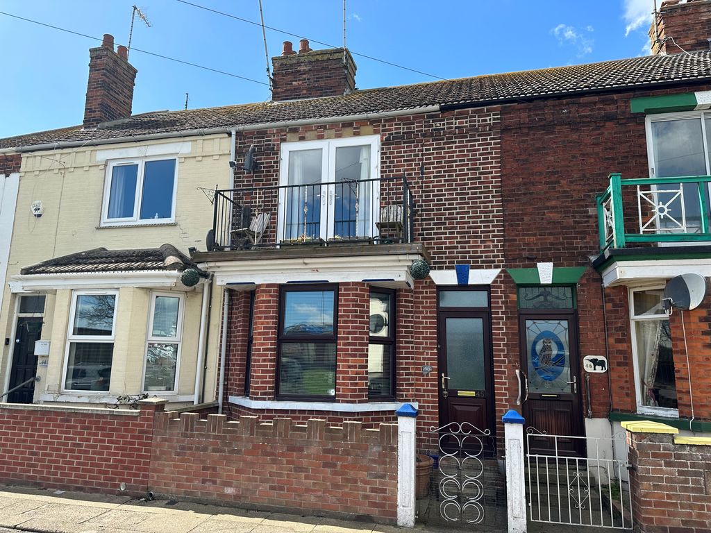 3 bed terraced house for sale in Pavilion Road, Gorleston, Great