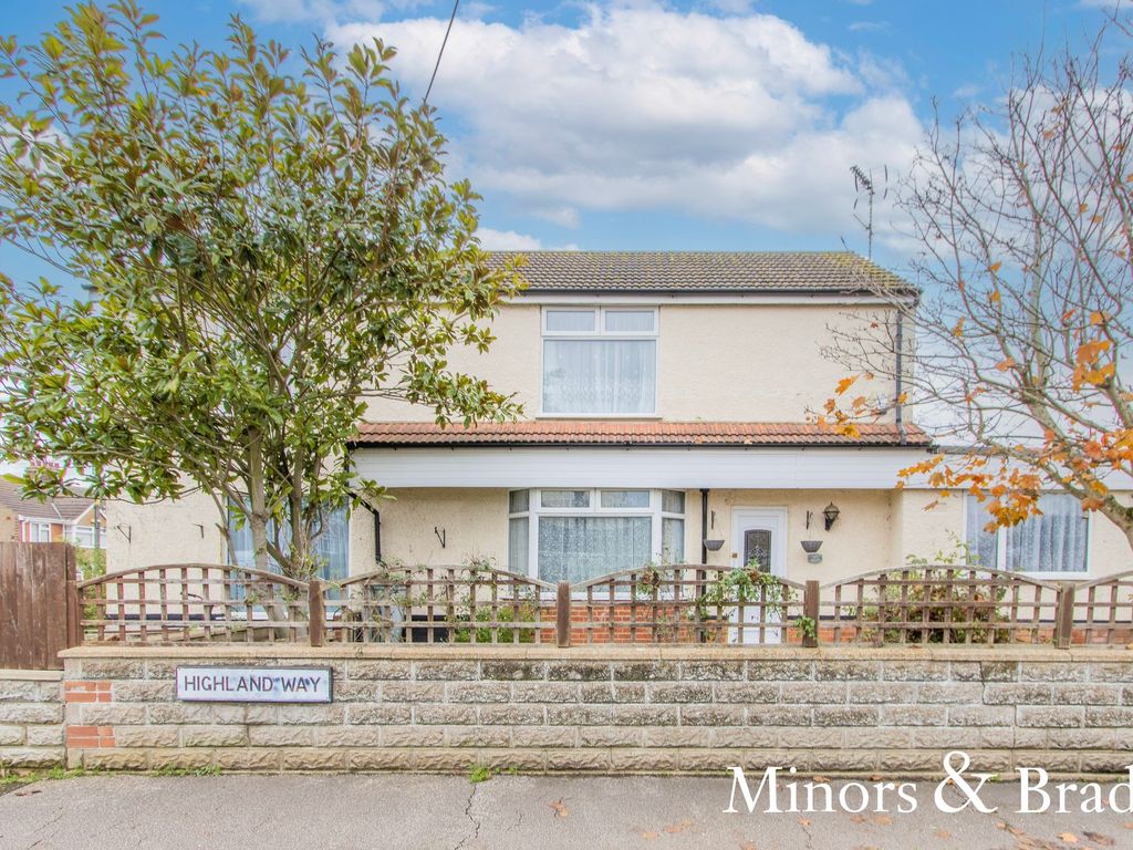 4 bed detached house for sale in Colville Road, Lowestoft NR33, £270,000 Zoopla