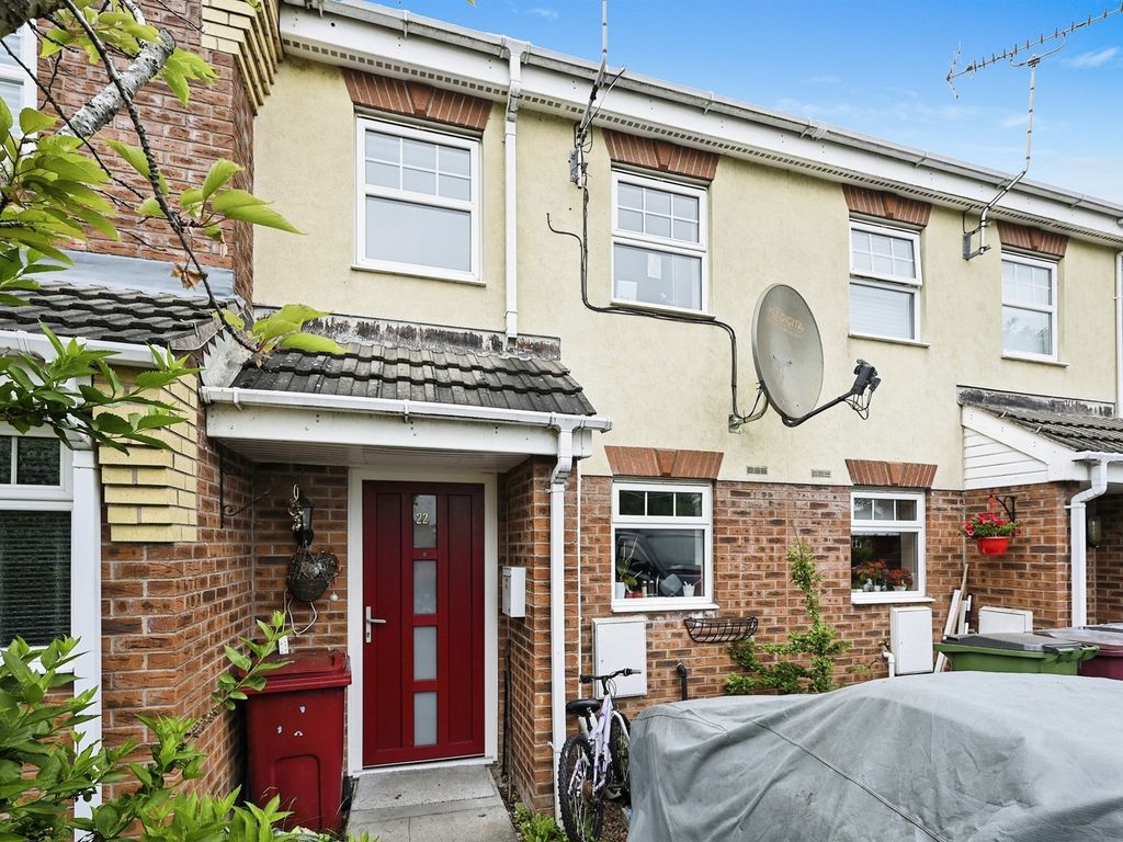 2 bed terraced house for sale in Woodfield Road, South Normanton