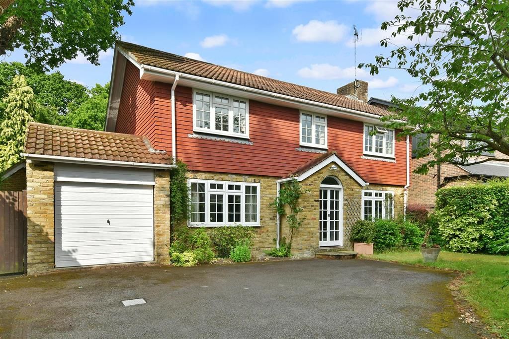 4 bed detached house for sale in Winterpit Close, Mannings Heath, Horsham, West Sussex RH13 Zoopla
