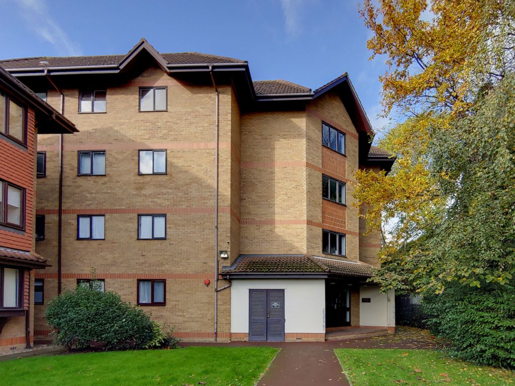 1 bed flat to rent in Orchard Grove, Anerley, London, Greater London