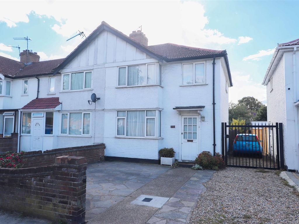 3 bed end terrace house for sale in Sipson Road, Sipson, West Drayton
