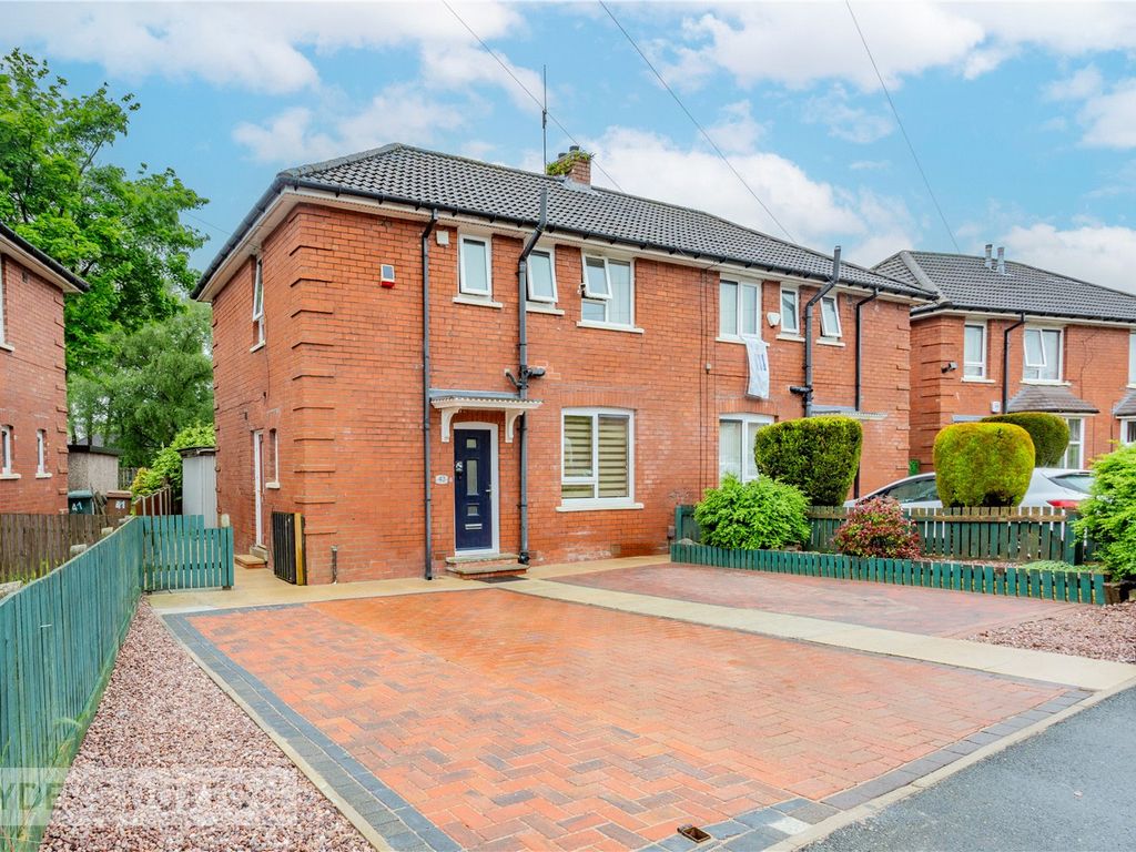 3 bed semidetached house for sale in Carnforth Avenue, Castleton