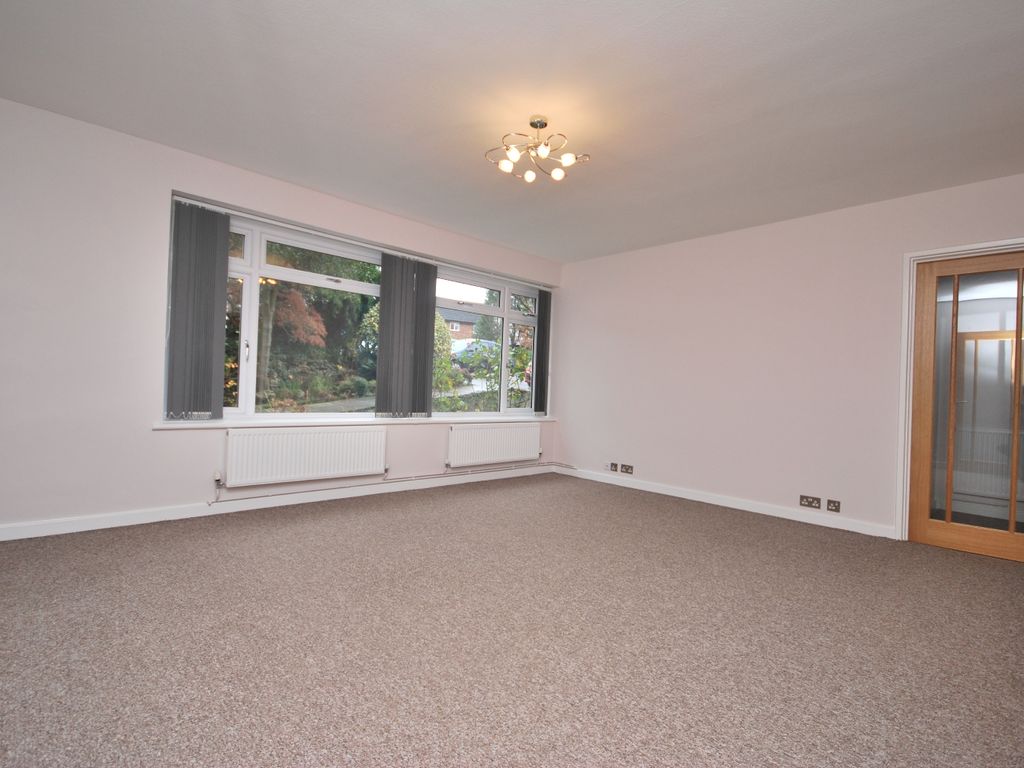 3 bed flat to rent in Kingswood Road, Shortlands, Bromley BR2, £1,800