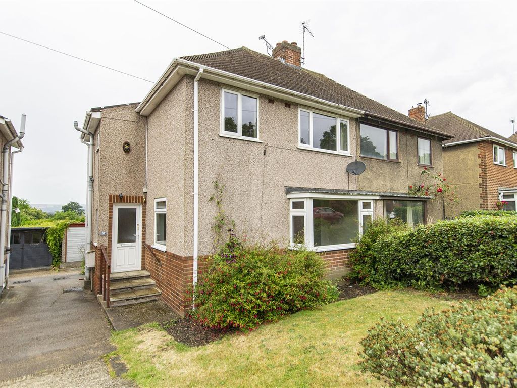 3 bed semidetached house for sale in Hady Crescent, Hady, Chesterfield