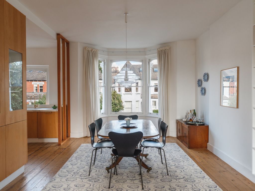 2 bed for sale in Stapleton Hall Road, London N4, £1,100,000