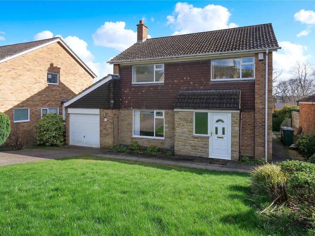 4 bed detached house for sale in Beechmount Close, Baildon, Shipley ...