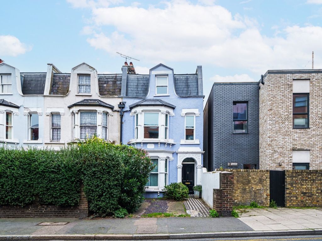 4 bed property for sale in Albion Road, Newington Green N16, £1,350,000