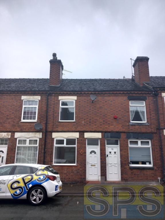 2 bed terraced house to rent in Nelson Street, StokeOnTrent ST4, £725