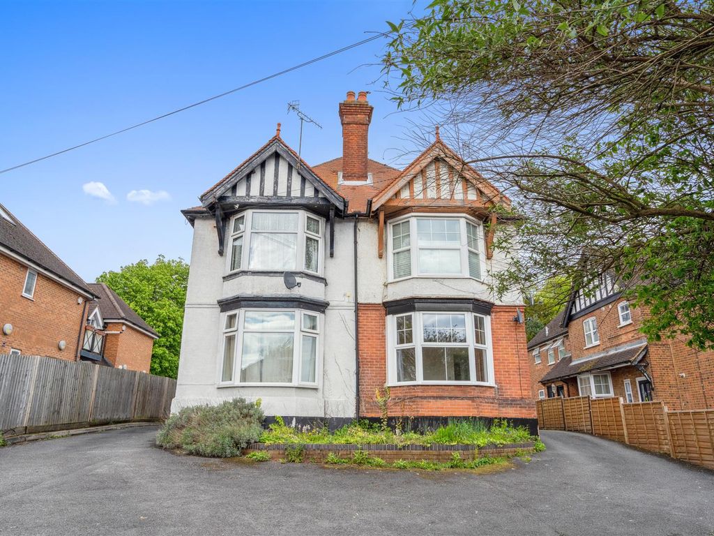 2 bed flat for sale in West Road, High HP12 Zoopla