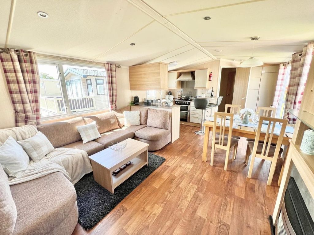 3 bed property for sale in Colchester Road, St. Osyth, ClactonOnSea