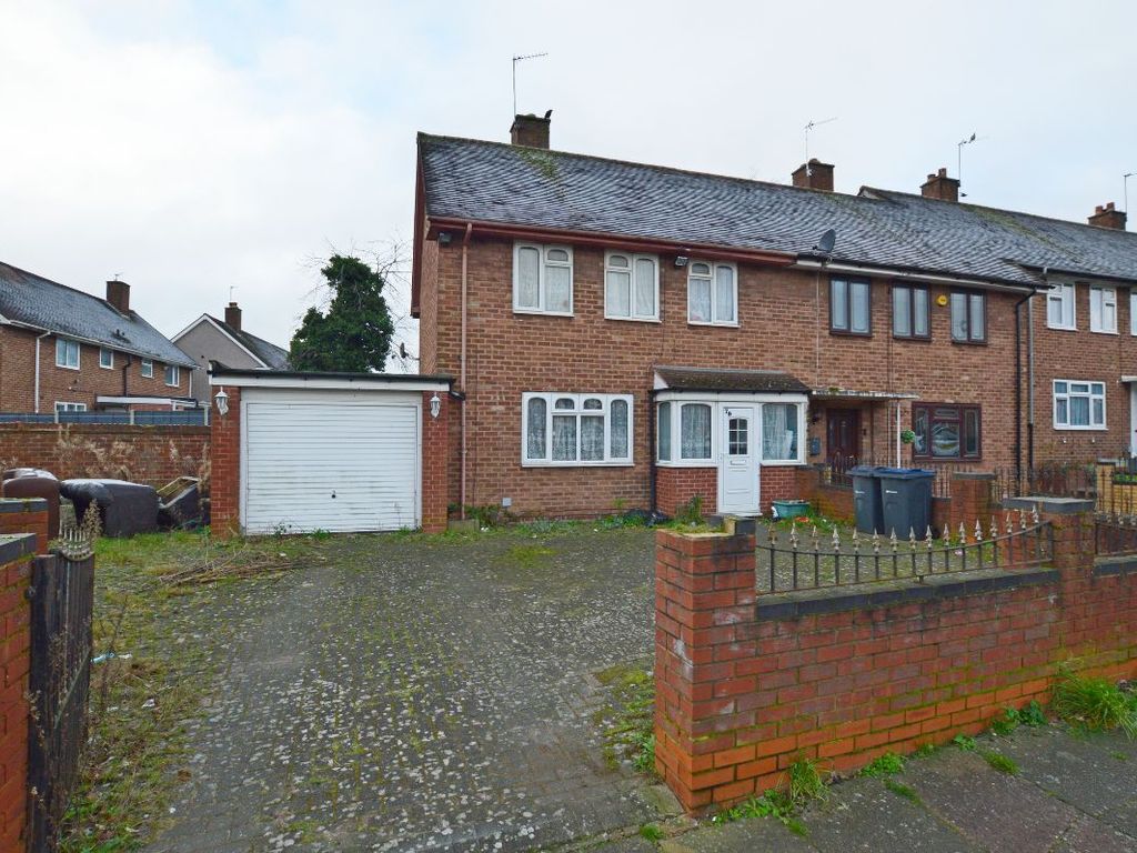 3 bed semidetached house for sale in Hengham Road, Kitts Green