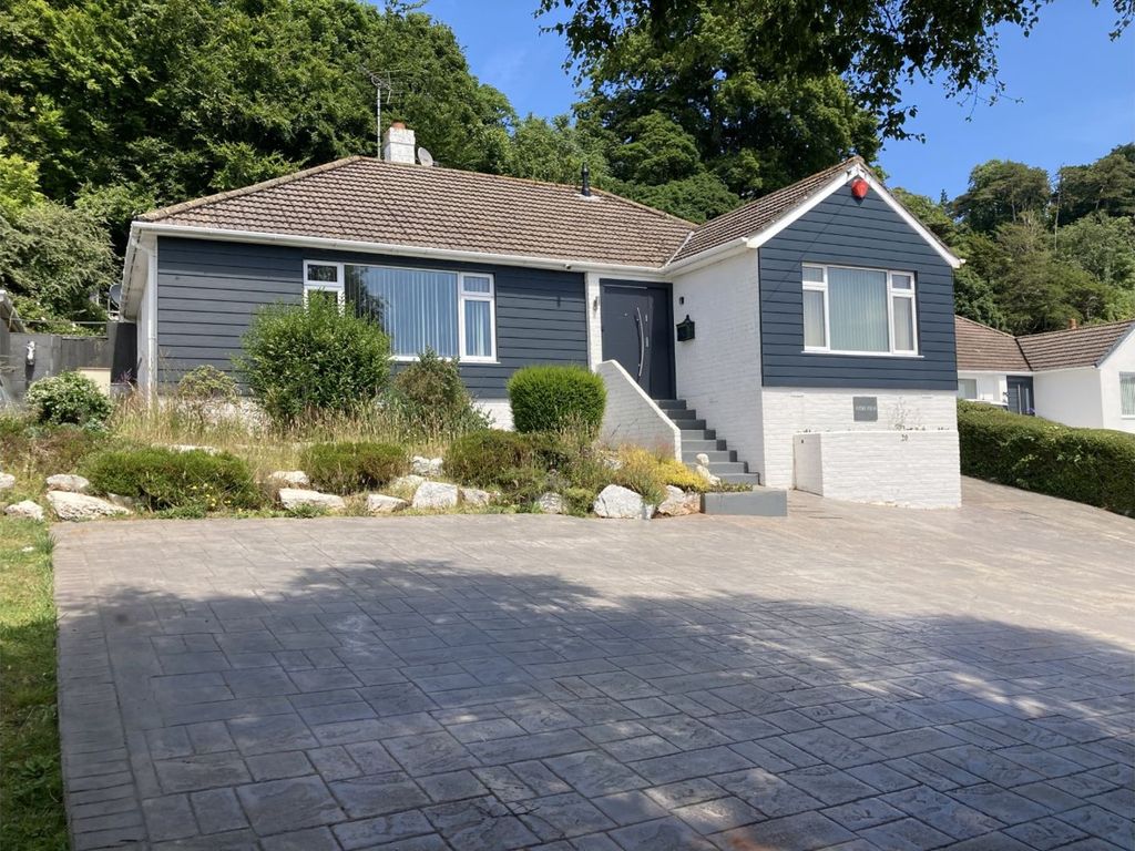 Brunel Avenue, Torquay TQ2