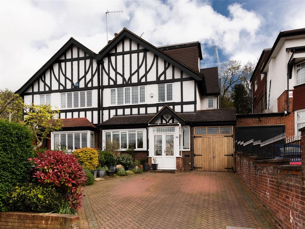 5 bed property for sale in Finchley Road, Golders Green NW11, £