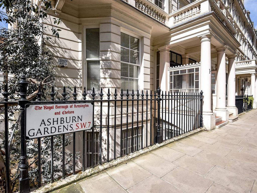 3 bed flat for sale in Ashburn Gardens, London SW7 Zoopla