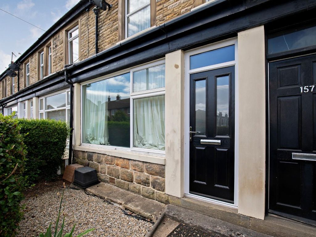 3 bed property for sale in King Edwards Drive, Harrogate HG1, £240,000