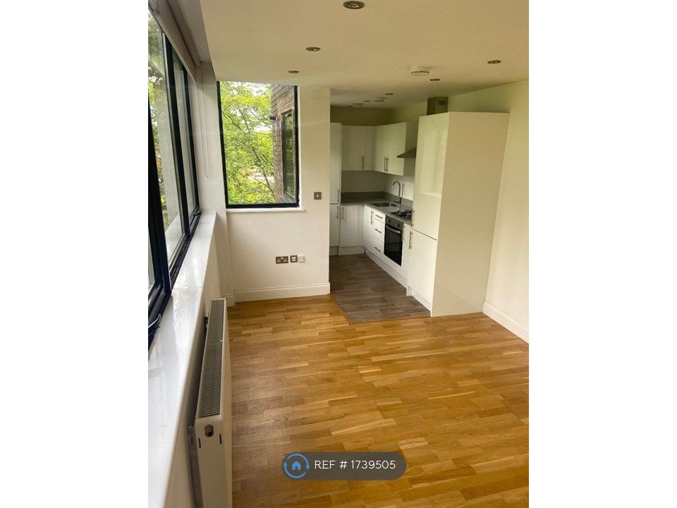 1 bed flat to rent in Circle House, Urmston, Manchester M41 Zoopla