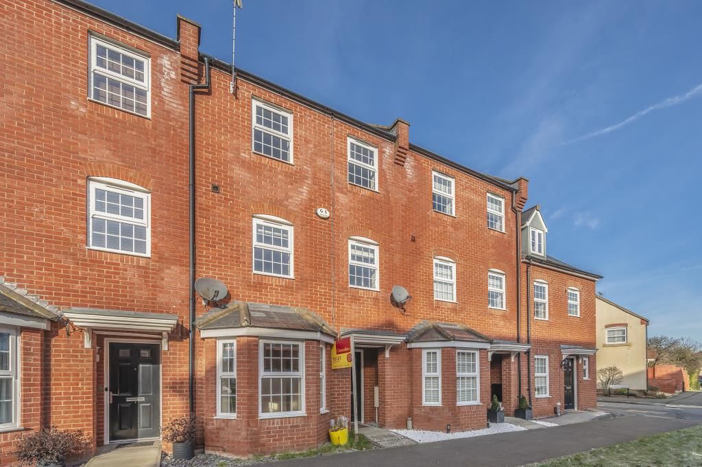 4 bed town house to rent in Tawhill, Swindon SN25 Zoopla